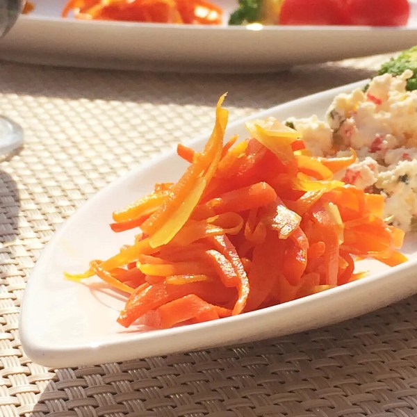 人参のアーモンド炒めの完成画像”></div>
<div class=